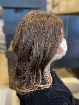 リタセカンド(Lita second) イヤリングカラー/ホワイトカラー/ミディアム