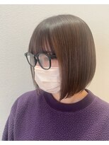 イラ(Era) スッキリボブ/ミルクティー