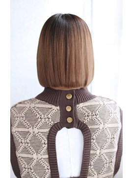 トランクイル サフリック(TRAN9UIL safric) 20代30代40代　タッセルカットでエッジを効かす【烏丸】