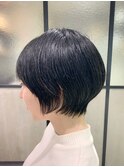 軽めハンサムショートXブルーブラック