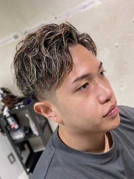 フランクスバーバーザスタンド(Frank’s barber the stand) メッシュアップバングE