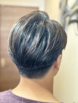 ヘアサロンネクスト(Hair salon NEXT) 爽やかショートの七三分けヘア