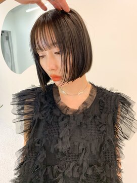 ローウェ 二子玉川(Louwe) ボブ/大人かわいい/フェザーバング/透け感グレージュ