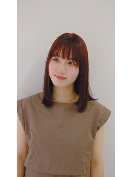 スリー スタンド(THREE STAND) ミディアム / ストレート / ウォームブラウン / レイヤー
