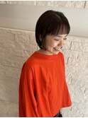 オン眉ボブ