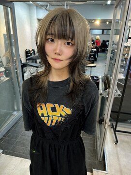 アリートウキョウ(ALLY TOKYO) ロングウルフカットレイヤーカットシャギーウルフ裾カラー姫