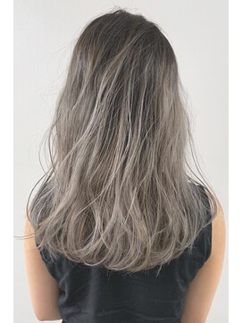 ラフィス ヘア ルー 福山2号店(La fith hair ruu.) 【La fith】ハイトーングレイアッシュ