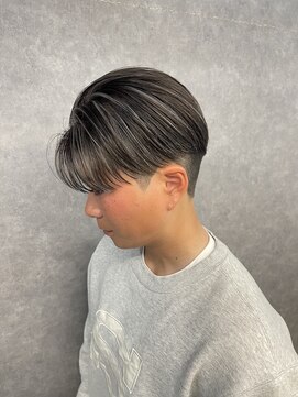 メンズサロン キング 梅田店(Men’s salon K!ng) 波巻きツイストスパイラルパーマ/フェザーパーマ/眉毛/メンズ