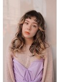 イメチェンホワイトブロンド外ハネボブ美髪ワイドバング