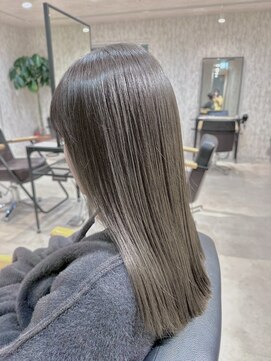 エミクレール 高崎店(EMI CLAIR) 柔らか艶グレージュ【高崎】