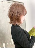 ピンクベージュ/レイヤーボブ/顔周りカット/ブリーチ