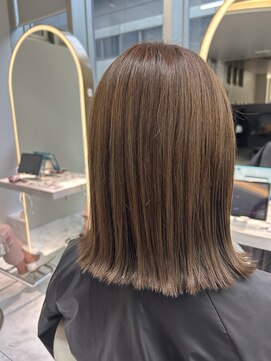 ロンドルピナス 小倉(Lond Lupinus) ブルーブラック/ワイドバング/美髪のススメ/外ハネボブ/北九州