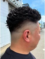 シャラク 戸出店(sharaku)&nbsp;スキンフェード×パーマで渋さＭＡＸ