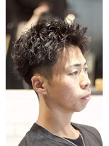 キングスマントーキョー 三鷹店(KINGSMAN TOKYO)&nbsp;アップバング / ツーブロック / スキンフェード[三鷹/バーバー]