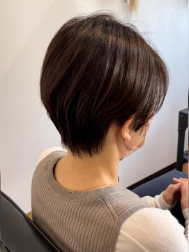 ティア ヘアデザイン(Theia hair design) タイトめショート