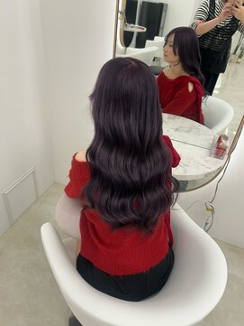 イオエ(ioe) ミディアムレイヤー/ツヤ髪スタイル/グレージュ/ショートボブ