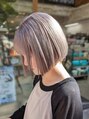 アトレアネックス(attrait ANNEX)&nbsp;プラチナカラーのボブ☆