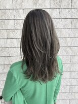 フラット 千葉(Flat.)&nbsp;レイヤーカット×シルバーアッシュ【千葉駅】