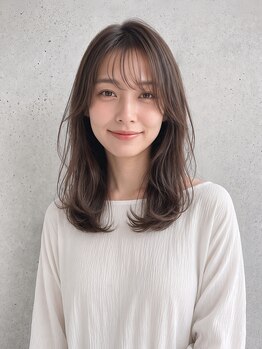 ソエル チトセ(SOEL CHITOSE)の写真/“ダメージレスな酸性パーマ”で朝のブローなしで簡単に再現可能♪ふんわりウェーブの大人可愛いデザインへ