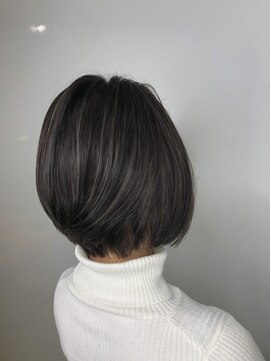 リー 梅田(Lee) Lee梅田◆黒髪丸みショート×前下がりボブ×ヘルシーレイヤー