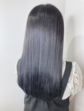 ジーニーホリエ(Geniee horie) geniee☆YU 縮毛矯正 ブルーブラック 髪質改善 艶ストレート