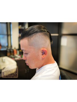 ヘアーサロン宮武 skin  fade × マンバン