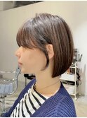 ライトブラウン×フェイスレイヤーボブ