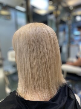 モア 下通店(MORE) グレイヘア