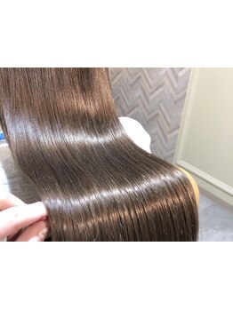 髪質や理想に合わせた幅広い縮毛矯正で憧れの艶髪に。【髪質改善/縮毛矯正/トリートメント】