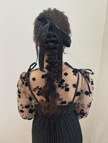 ユニック ウメダ(unique UMEDA)&nbsp;編みおろしリボンアレンジ