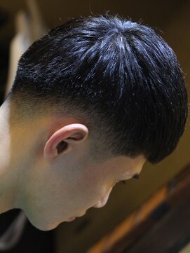 コング(KONG) クロップ×ローフェード