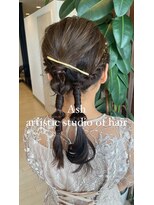 アッシュ アーティスティック スタジオ オブ ヘア(Ash artistic studio of hair) ヘアセット　編み下ろし