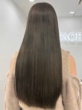 テイス 新宿(TACE) オリーブグレージュ[ネビージュ/黒髪/小顔/新宿]