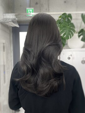 エヌアイ オモテサンドウ(ni omotesando) 韓国レイヤーカット/オリーブグレージュ/暗髪ロングヘア　上野