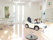 アオゾラヘアー 本店(AOZORA HAIR)の雰囲気（《２F/キッズカット》子供用車カット椅子が3台あるのはココだけ）