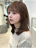 顔周りレイヤーカットくびれヘアミルクティーベージュカラー韓国