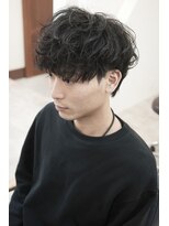 ロエ(loe)&nbsp;再現性抜群の朝スタイリングが楽になるメンズパーマ