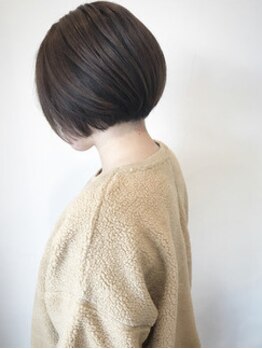 リトルブラックドレス(The Little Black Dres)の写真/顔周りのデザインひとつで、あなたが魅せたい印象を創り上げる…。技術の差が出るショートこそおまかせを！