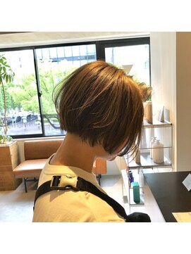 アンフェインド02(UNFEIGNED 02) クラゲヘアー/小顔に見せるヘア/ココアベージュ/伏見/栄