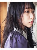 黒髪でも軽い！ほつれウエーブ