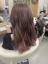 ユッカ エルア 武庫之荘南口(YUCCA elua)&nbsp;【elua 長田】グラデーションピンク