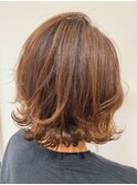 オレンジベージュ【ハイライト】外ハネミディアム 20代30代