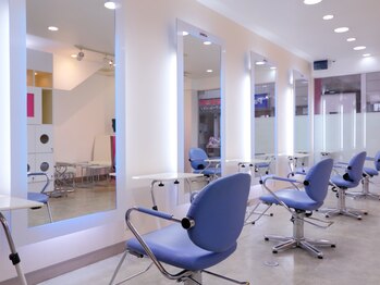 カラー専門店　パレット 大阪守口店