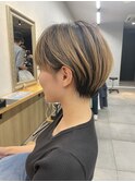 ショートボブパーマ20代30代40代イヤリングカラー大人可愛い