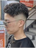 ハイフェードサイドパートパーマ