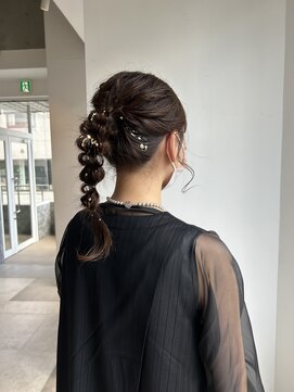 ロウ(ROW) ponytail