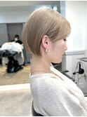 ★◎くびレイヤーハイトーン前髪ミディアムボブ小顔カット
