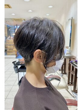 ハルキ ミナト ジャパン オオサカ(HARUKI MINATO japan OSAKA) 40代50代小顔似合わせカットくびレイヤーエモージュ大人可愛い