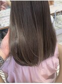 グレージュブラウン