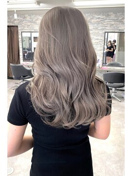 スライバイリアオオサカ(Sly By Ria OSAKA) アッシュグレー【韓国ヘア 大阪 梅田】